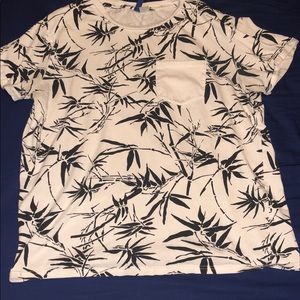Black & White Floral Pocket T-Shirt